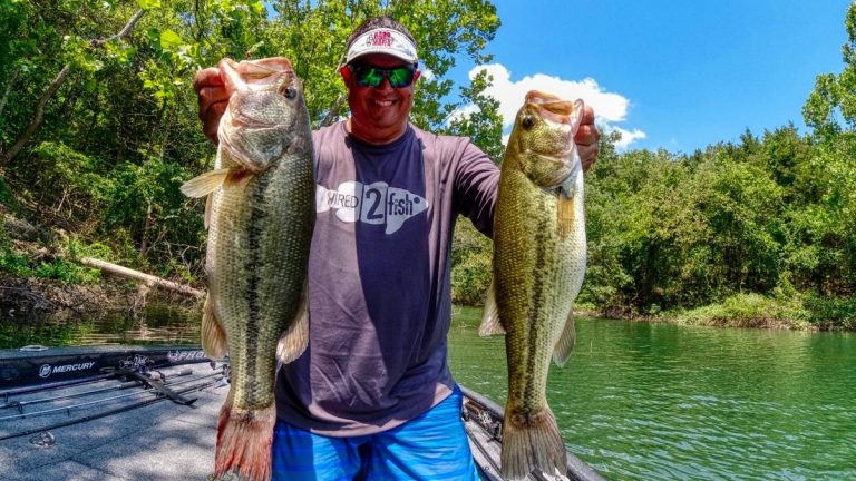 Frog Fishing for Shallow Clear Water Bass