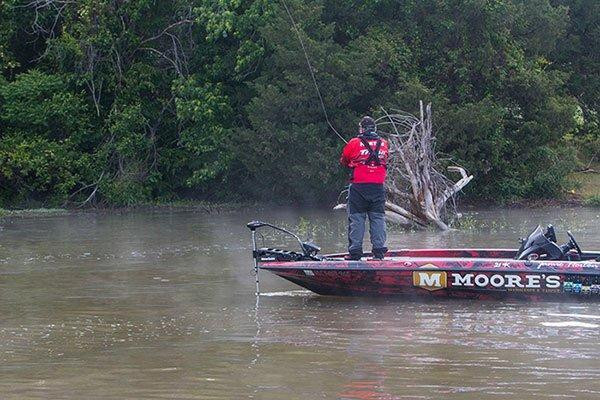 jamie-horton-fishing-fallen-tree-for-bass.jpg