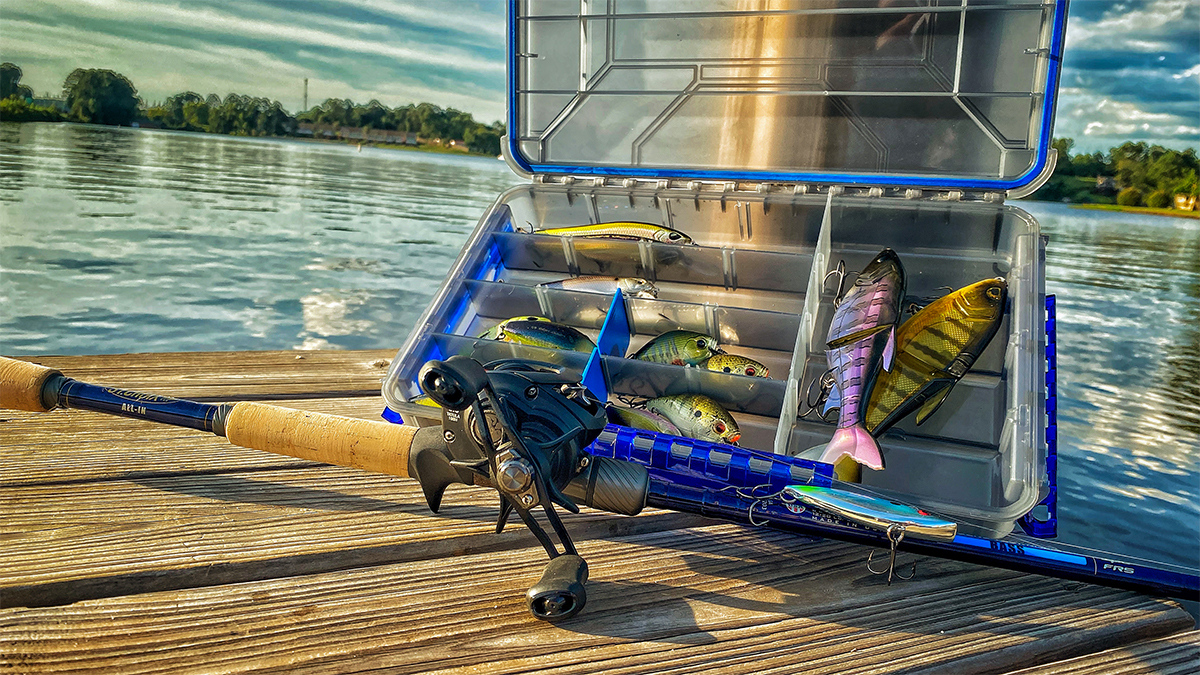 tsckle tray for bass fishing