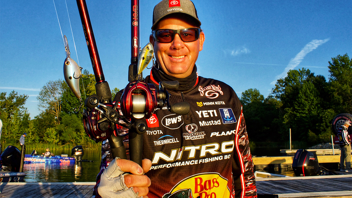 kevin vandam holding bass fishing baits